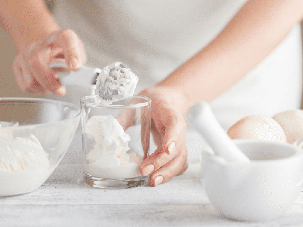 Another fun experiment for your French states of matter unit is making ice cream in a bag. Learn how to make ice cream with your class. And bonus - they get to eat it afterwards! 