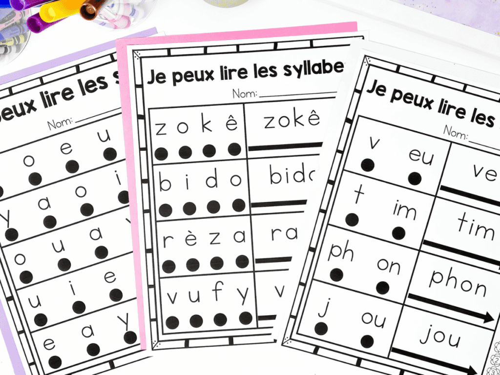French Science of Reading aligned decoding practice. This pack of french decodable reading gradually gets harder and is great for teaching your struggling students how to read in French